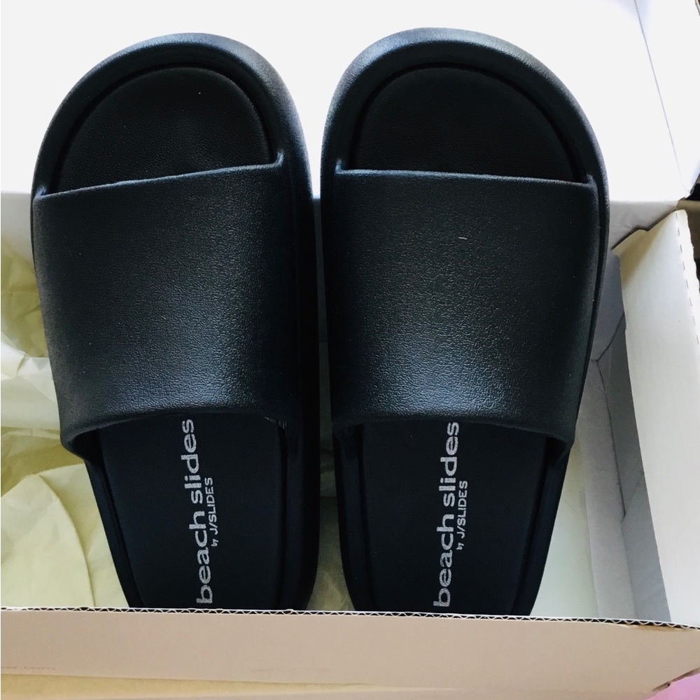 Black Beach Slides NEW WITH BOX